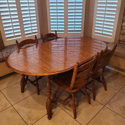 Vintage Solid wood kitchen dining room table chairs 