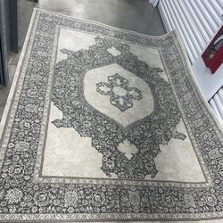 Thomasville Timeless Classic Area Rug, Frida Ivory color, 7’10” x 10’, Used Good