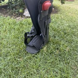 Cast Boot
