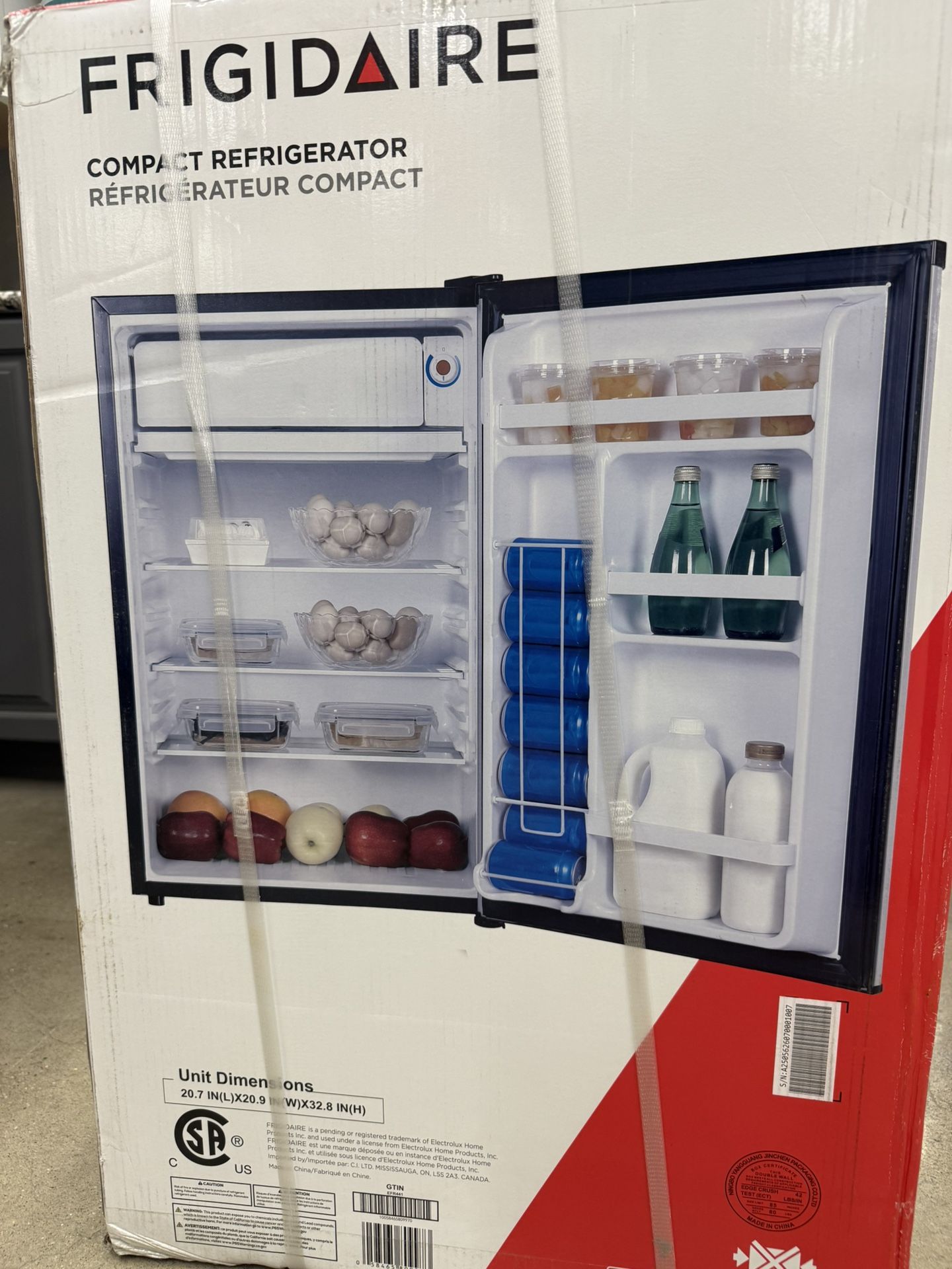 🏈 Game Day Ready! Frigidaire 4.4 Cu. Ft. Mini Fridge – Brand New, Never Used! 🍻