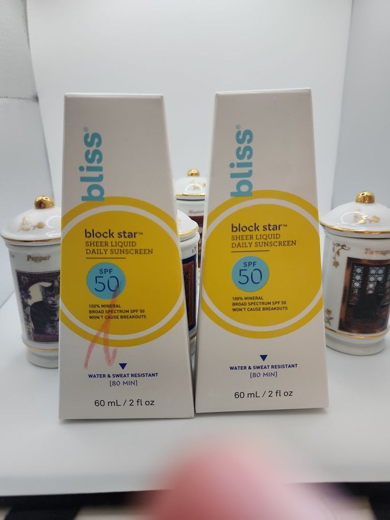New. Two Bliss Block Star Sheer Liquid Sunscreen