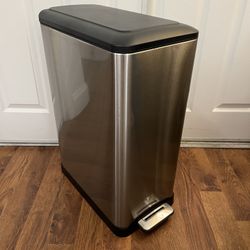 13.2 Gal. Stainless Steel Step-On Kitchen Trash Can with Dual Compartments and Slim Shape