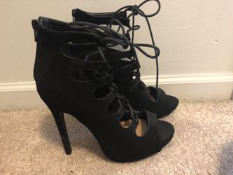 Size 8.5 strappy heels- never worn