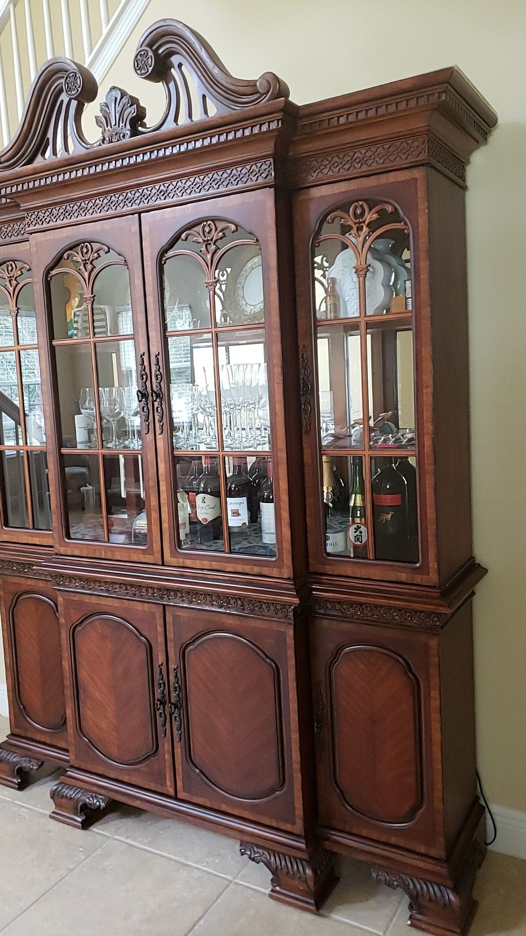 china cabinet! Perfect condition