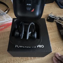 Powerbeats USED ONCE PERFECT CONDITION AUTHENTIC!