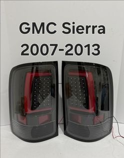 GMC Sierra 2007-2013 Tail Lights
