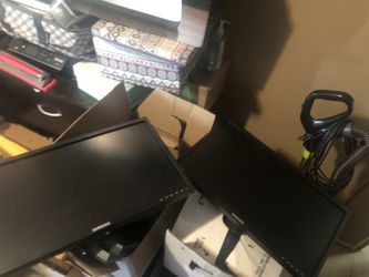 Samsung 22” Monitors With Stand 