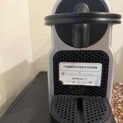 Nespresso Inissia Coffee Machine + Milk frother