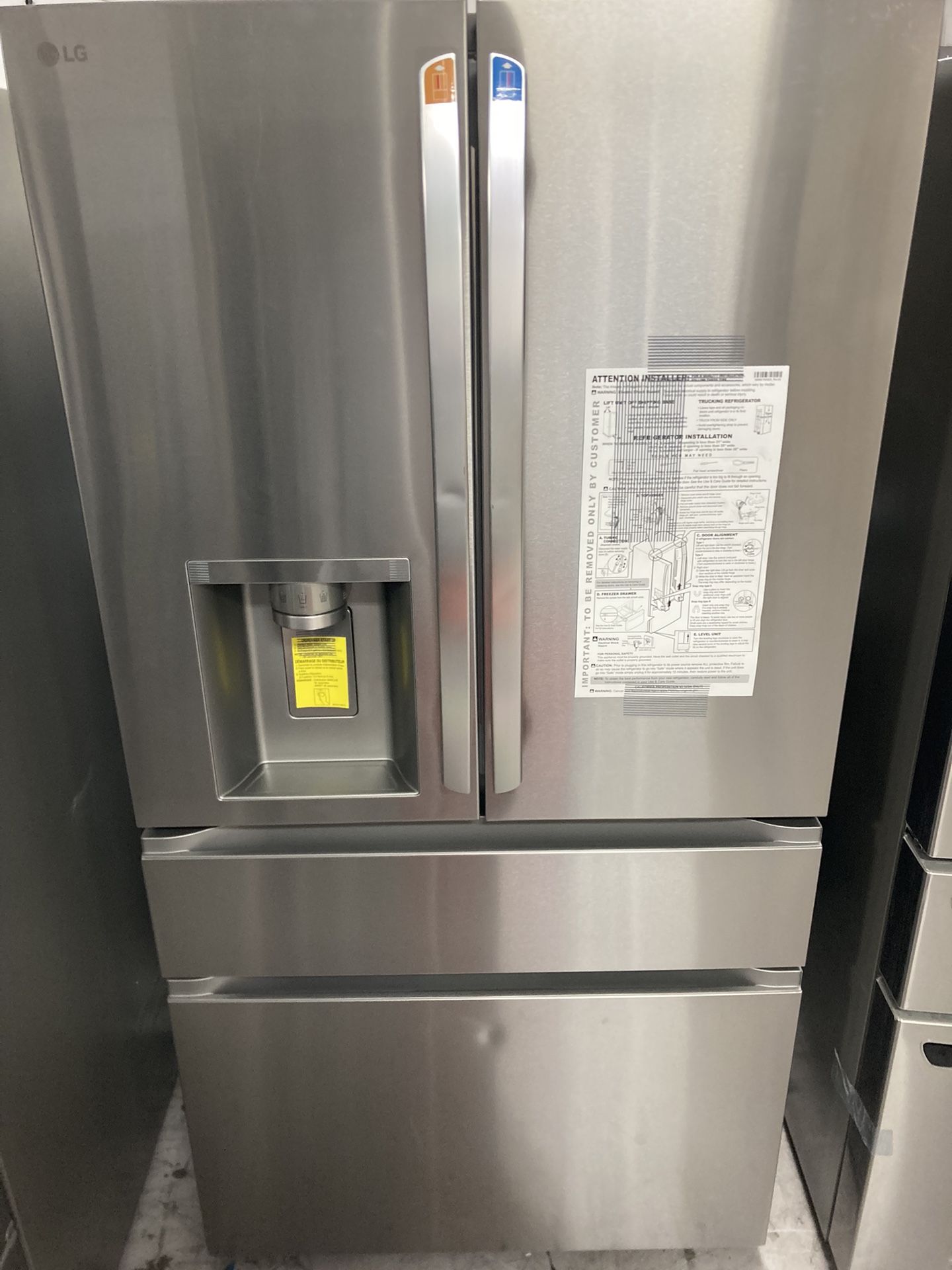 LG SmartView Door-in-Door Refrigerator w/ Craft Ice