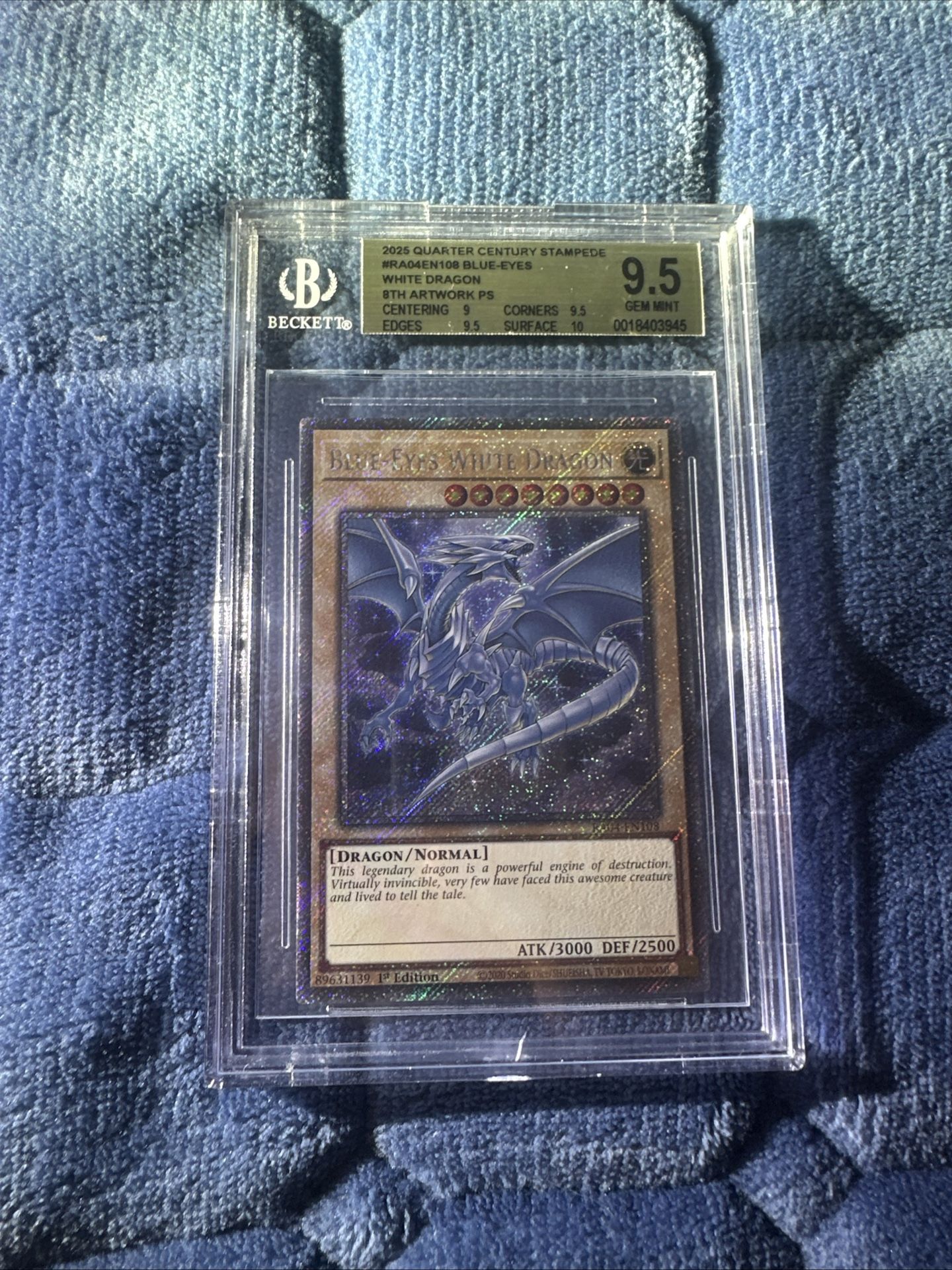 Yu-Gi-Oh Blue-Eyes White Dragon