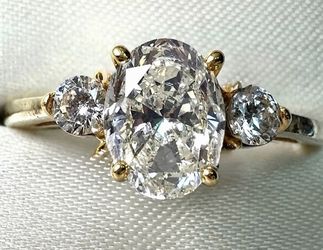 1.70ctw wedding ring , 1.20ct Oval center ((GIA certified/inscribed)) NATURAL DIAMOND  Three-Stone Oval Diamond Engagement Ring 14k yellow gold