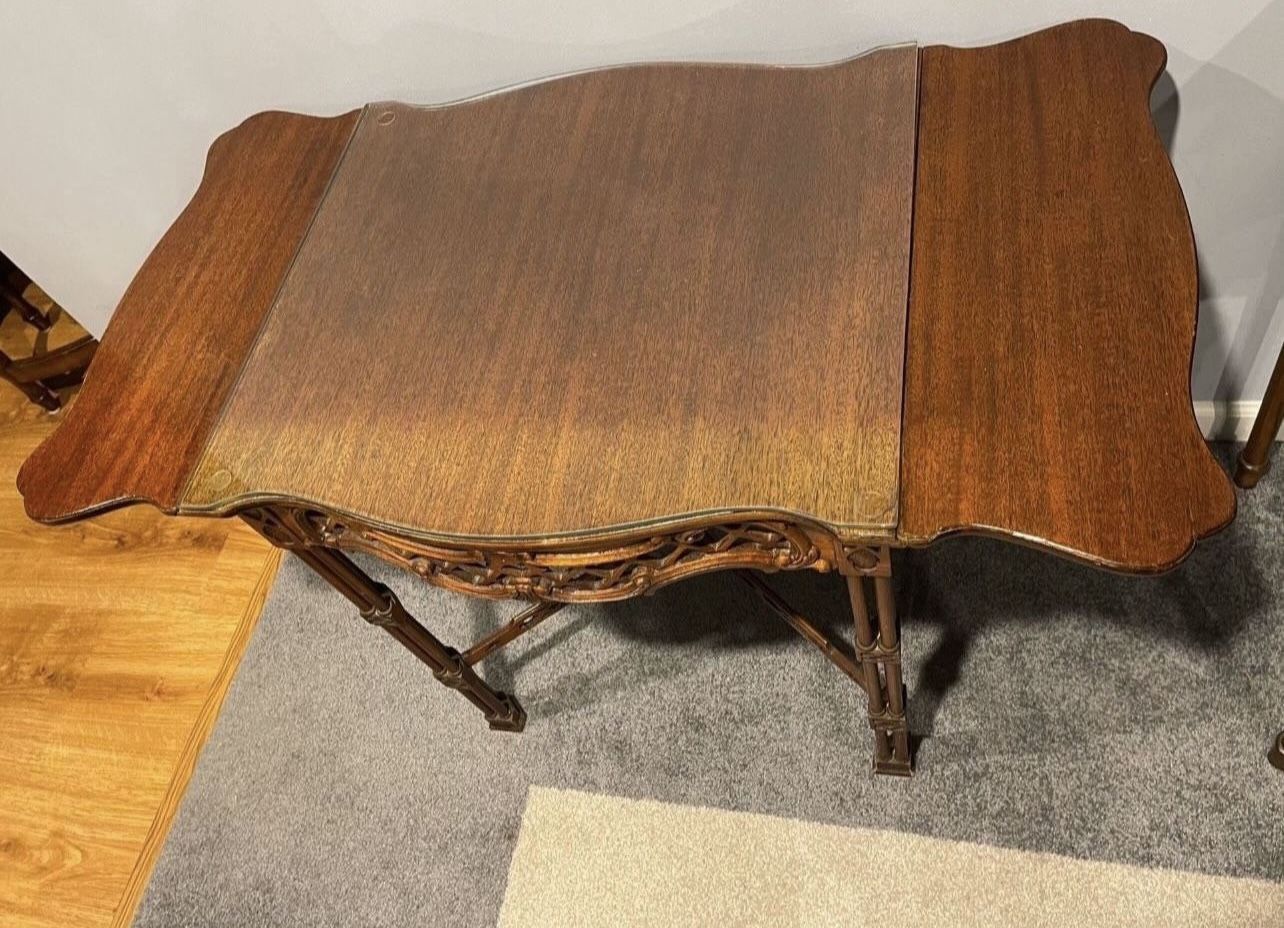 Beautiful Vintage Drop-leaf Table