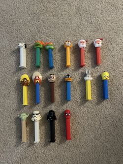 16 Pez Dispensers Star Wars, Looney Toons, Spider-Man, TMNT, Garfield, Snoopy