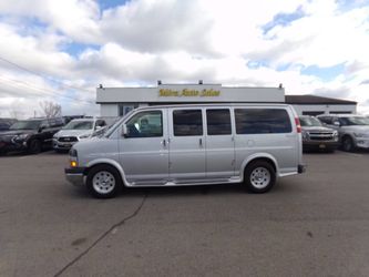 2010 GMC Savana
