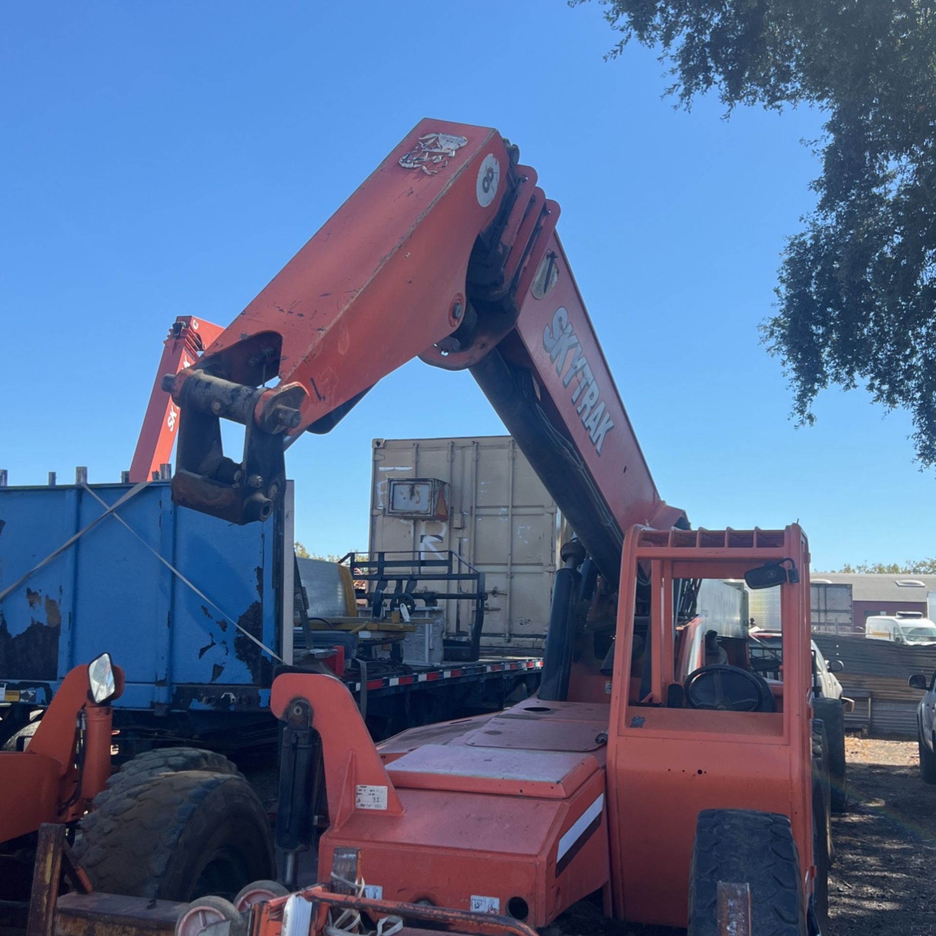 Forklift