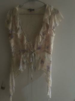 New Lightweight  Ivory/lavender floral sheer blouse