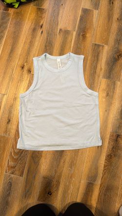 Lululemon size 2