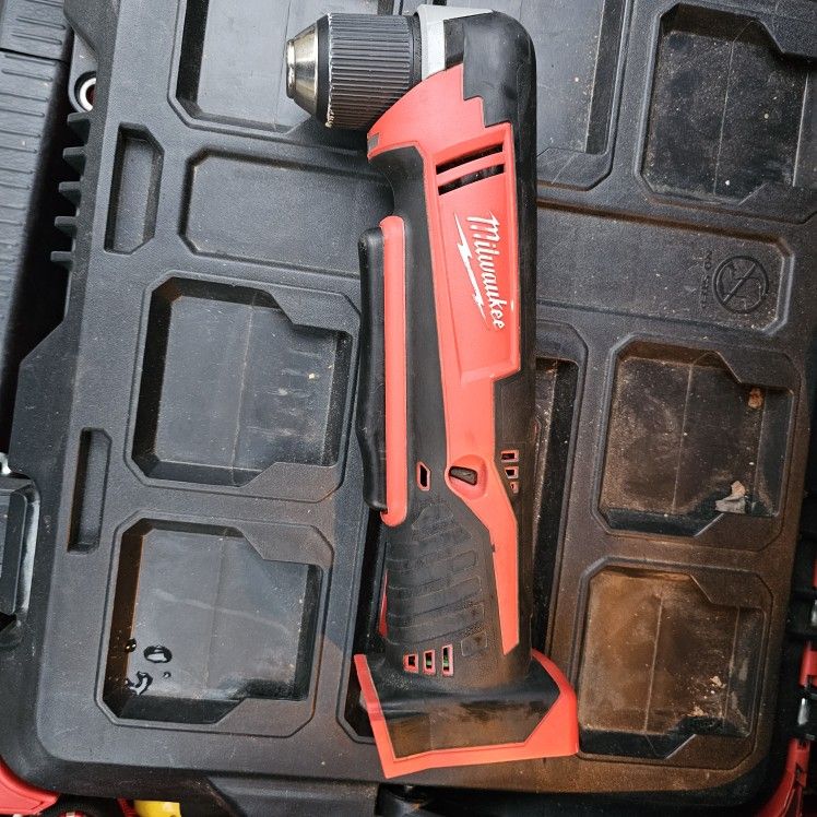 Milwaukee 90° Right Angle Drill M18