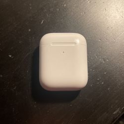 AirPods With Wireless Charging Case