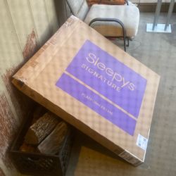 Free nice picture box pretty large