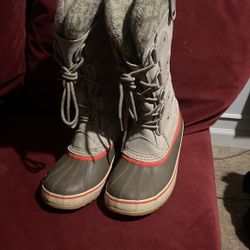 Sorel Boots Size 9