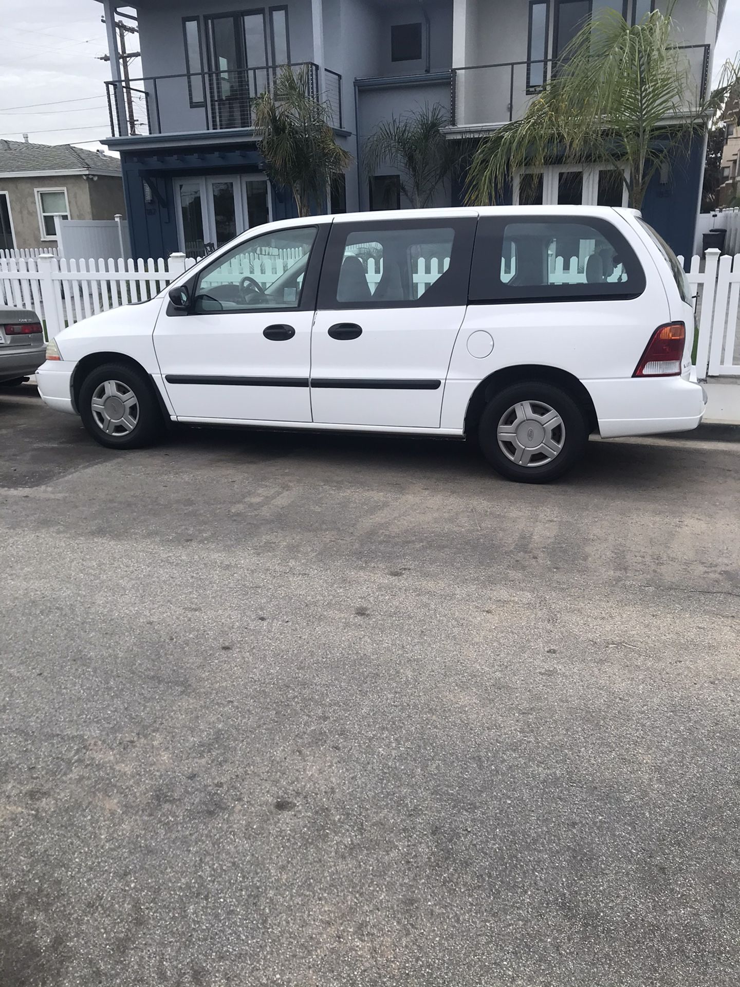 2003 Ford Windstar