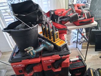 Milwaukee /Dewalt/Manita tools