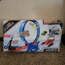 Little Tikes Xtreme Air Chargers 3 in 1 Stunt Loop Playset