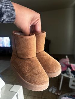 Baby girl boots