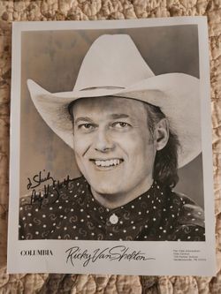 Autographed 8 x10 Of Ricky Van Shelton