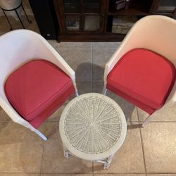 3 Piece Wicker Set with Glass Top