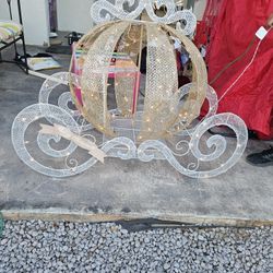 Lighted Princess Carraige LOCATED OFF PASEO DE ESTES AND MISSION RIDGE