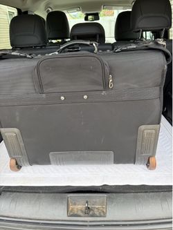 Carry on luggage with wheels
