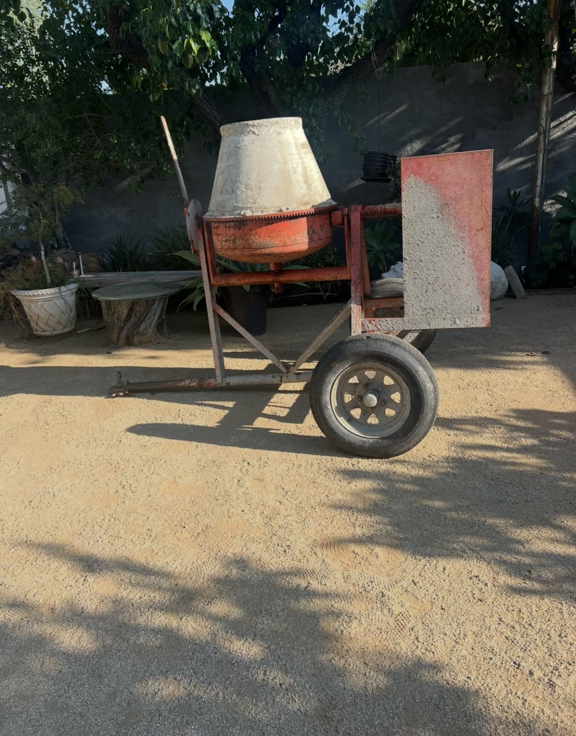 Canoga Concrete Mixer