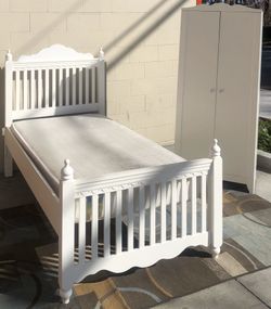 Twin size Bedroom Set ⭐️⭐️🚚