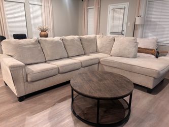 Rooms 2 Go Sectional (Beige)