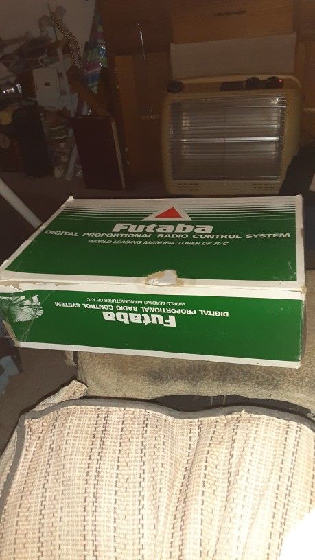 Futaba FP-4NL DIGITAL PROPORTIONAL RADIO CONTROL SYSTEM