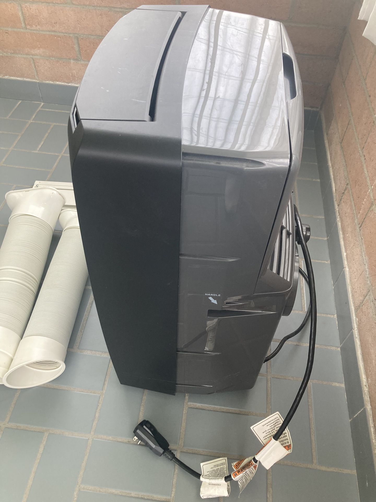 Haier Portable Air Conditioner AC 12,000 BTU for Sale in City Of Industry, CA OfferUp