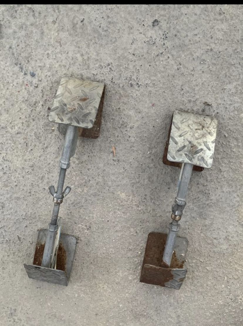 Trailer stopper