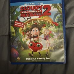Cloudy With A Chance Of Meatballs 2 BluRay & DVD 