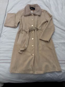 Beige Long Coat with Faux Fur Collar and Large Gold Buttons