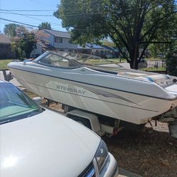 2003 stingray 19ls boat for trade