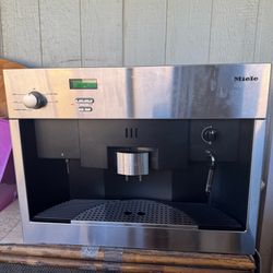Miele CVA 615 Built-In Automatic Espresso & Coffee Machine