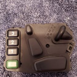 96-02 Mercedes Benz E320 Powerseat Controls