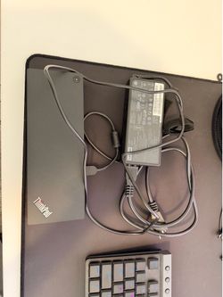 Thinkpad docking station