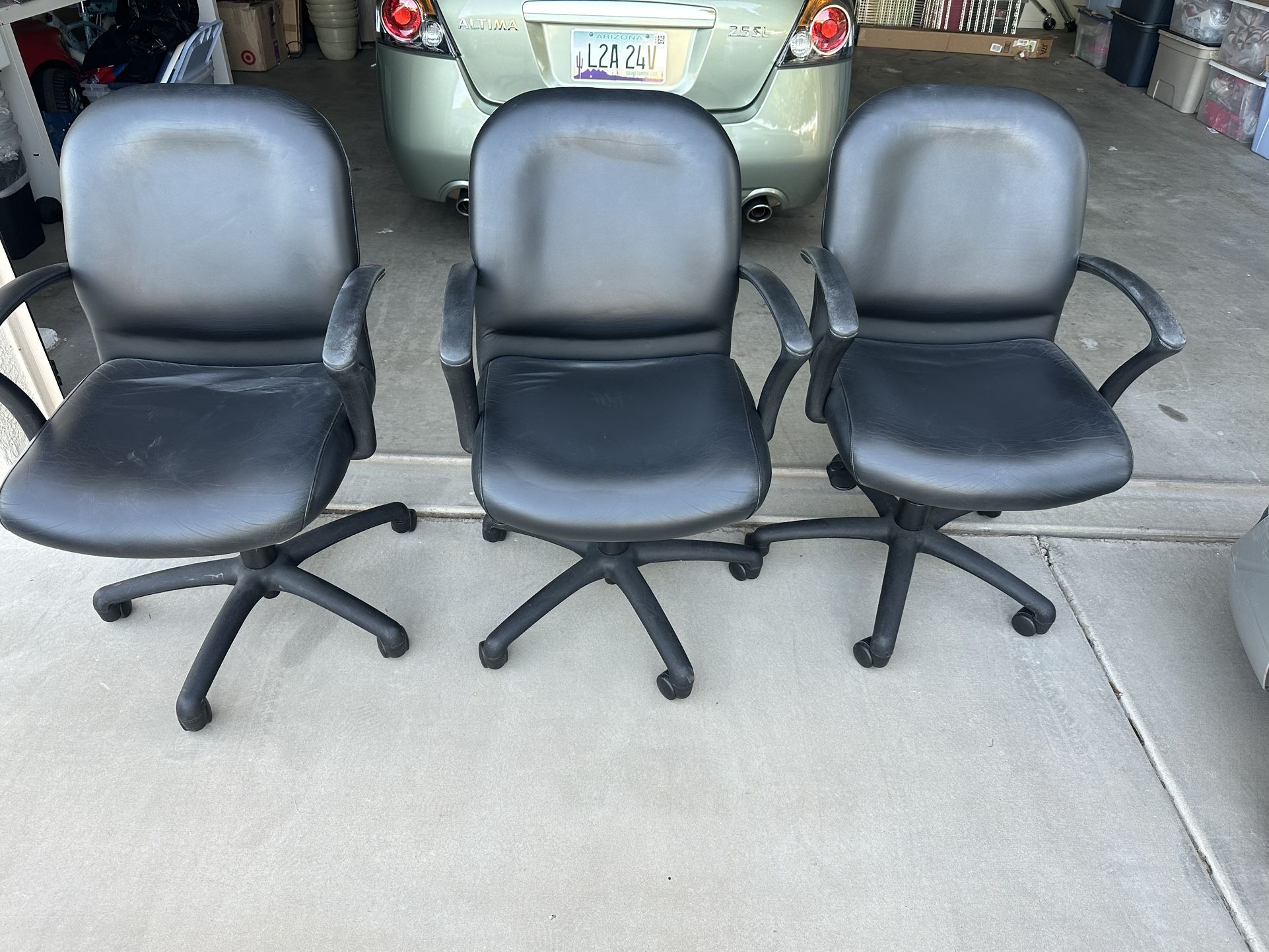Pick Up Only Please Ocotillo And Cooper Adjustable Office Chair, Heavy Duty