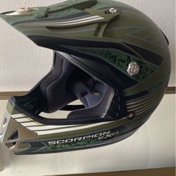 Scorpion XS ATV Helmet. 
