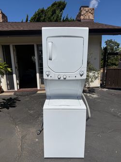 GE Stacked Washer Dryer Combo Unit Electric NOT gas
