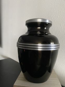 Med ⚱️ Urn
