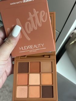 Eyeshadows 